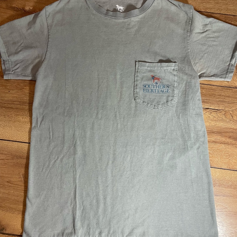 Gray Short Sleeve Tee with Crew Neck